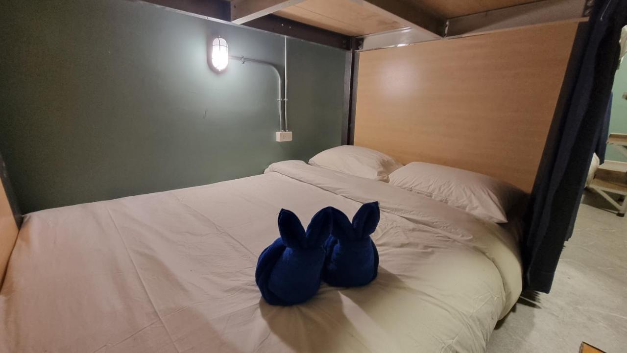 Glur Hostel Pattaya Walking Street Extérieur photo